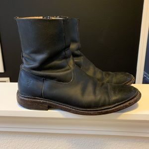 Frye Bowery Inside Zip Chelsea Boots